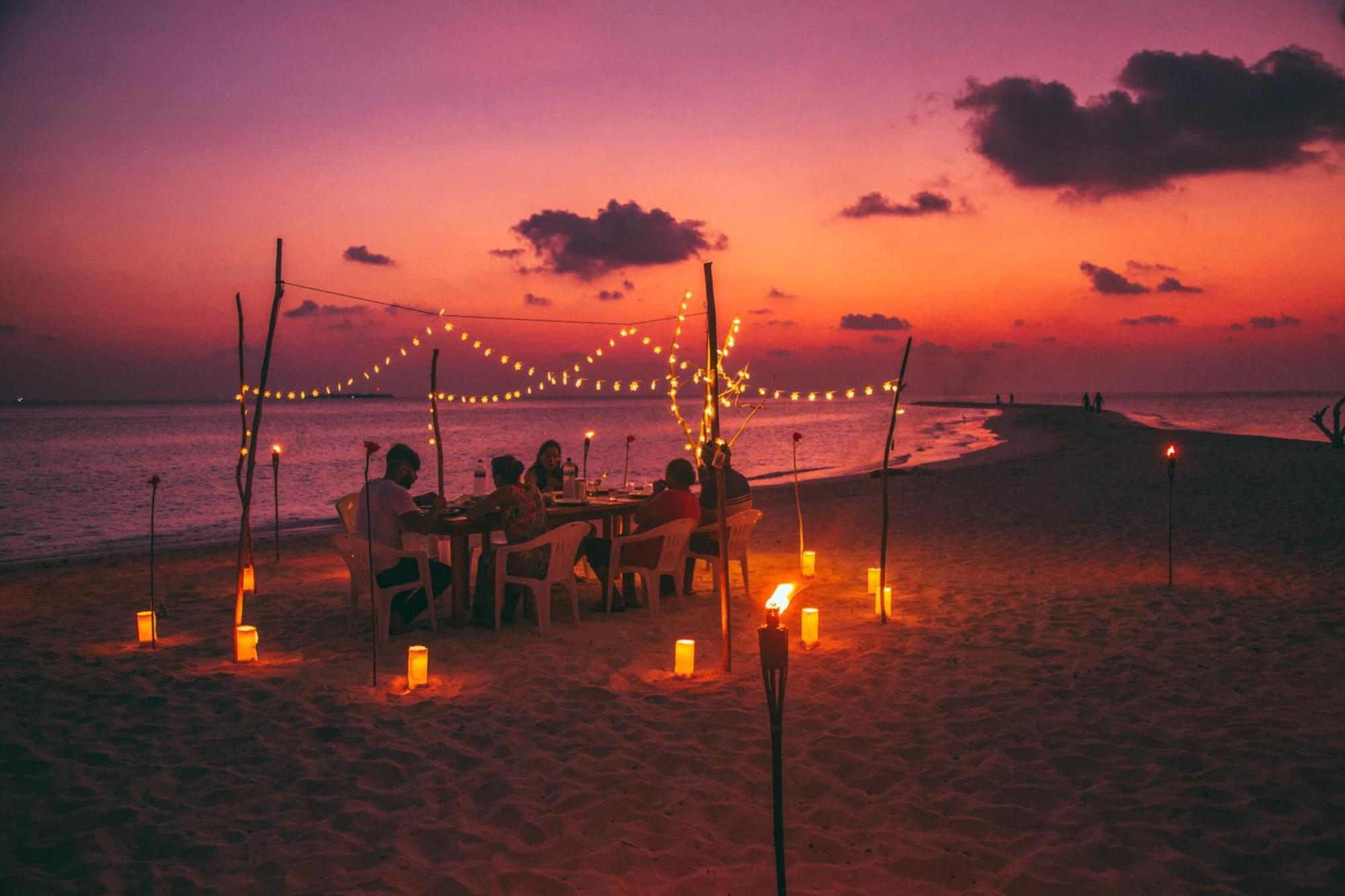 Nemo Inn Omadhoo Exterior photo