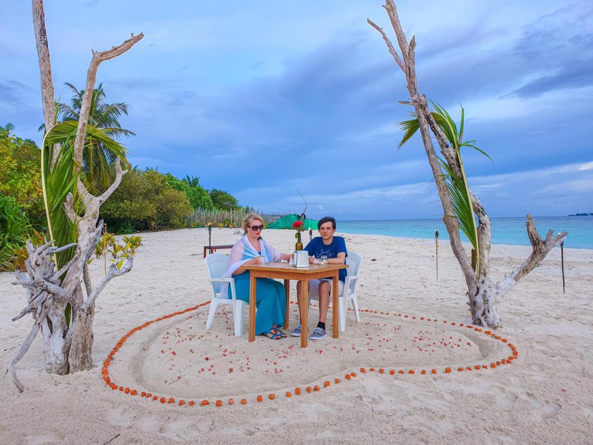 Nemo Inn Omadhoo Exterior photo